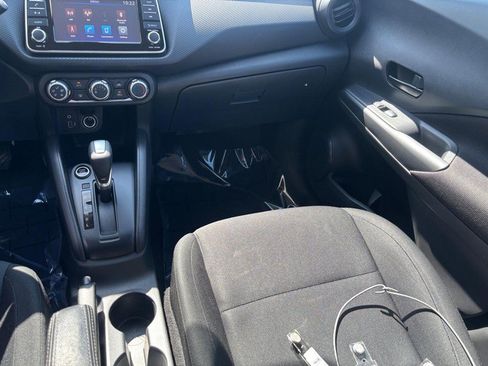 Used 2023 Nissan Kicks S FWD image 18