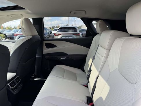 Used 2024 Lexus RX 350 Premium image 15