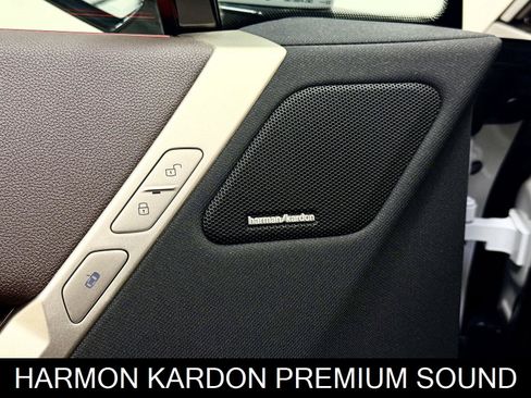 Used 2024 BMW iX xDrive50 w/ Premium Package AWD/4WD image 16
