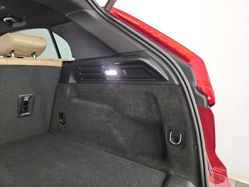 Used 2024 Cadillac XT4 Luxury w/ Cold Weather Package image 36