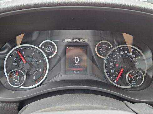 New 2025 RAM 2500 Big Horn AWD/4WD image 23