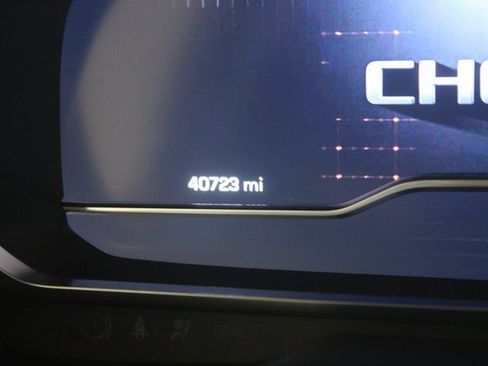 Used 2023 Chevrolet Tahoe Premier image 9