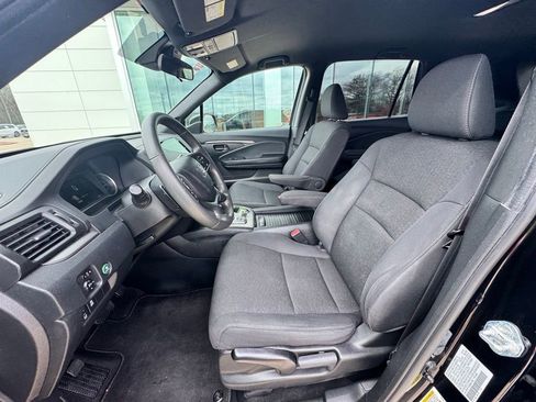 Used 2021 Honda Passport Sport image 10