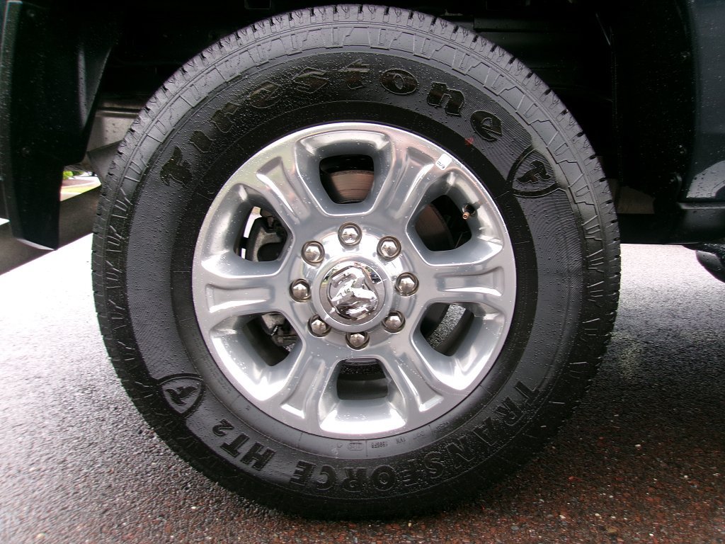 Certified 2025 RAM 2500 Big Horn AWD/4WD image 15