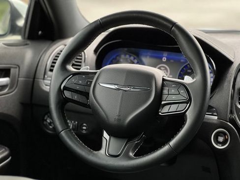 Used 2019 Chrysler 300 S w/ S Model Appearance Package RWD image 29
