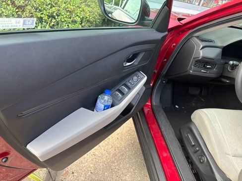 Used 2025 Honda Accord SE image 28