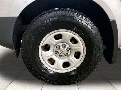 Used 2011 Nissan Frontier S RWD image 11