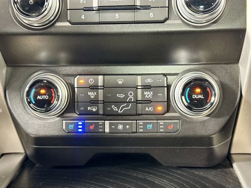 Used 2019 Ford F250 Platinum w/ Platinum Ultimate Package image 18