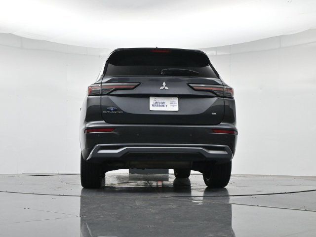 Used 2025 Mitsubishi Outlander SE FWD image 41