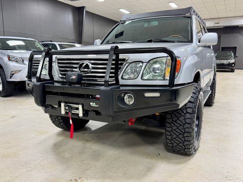 Used 2006 Lexus LX 470 image 3