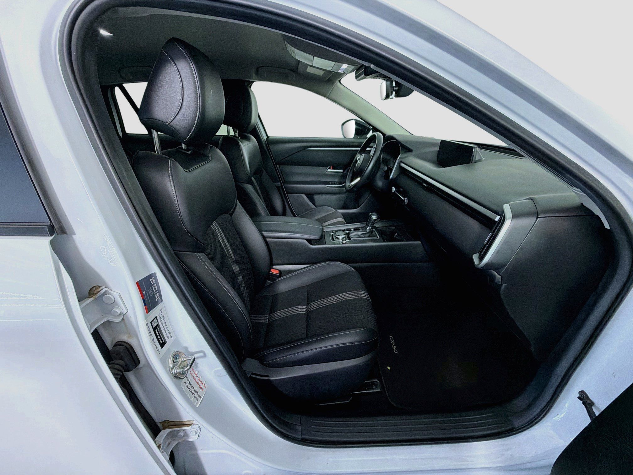 Used 2025 MAZDA CX-50 AWD 2.5 S w/ Preferred Package image 33