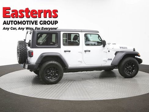 Used 2023 Jeep Wrangler Unlimited w/ Cold Weather Group AWD/4WD image 40