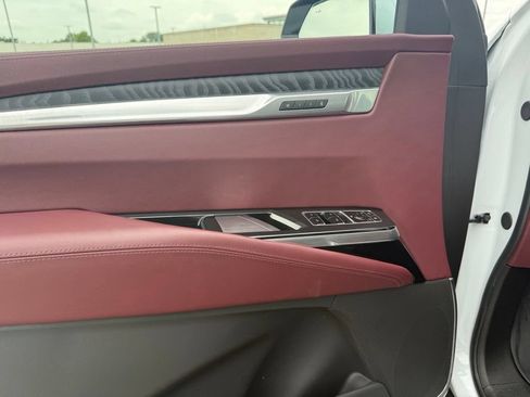 Certified 2026 Cadillac Escalade Sport w/ LPO, ONYX Package AWD/4WD image 23