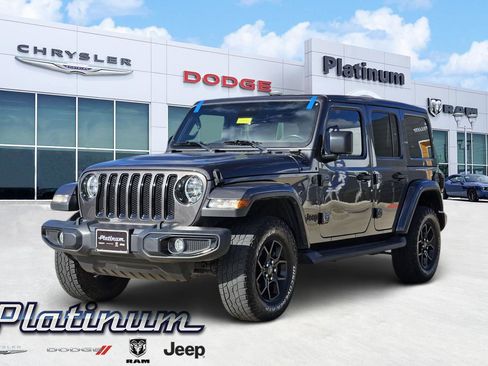 Used 2021 Jeep Wrangler Unlimited Sahara image 2
