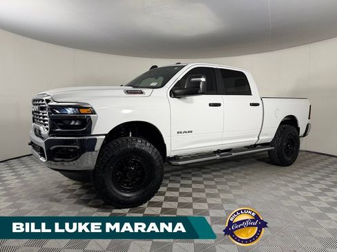 Used 2025 RAM 2500 Big Horn AWD/4WD image 1