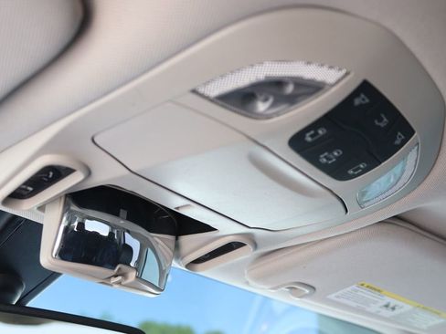 Used 2020 Chrysler Pacifica Limited FWD image 41