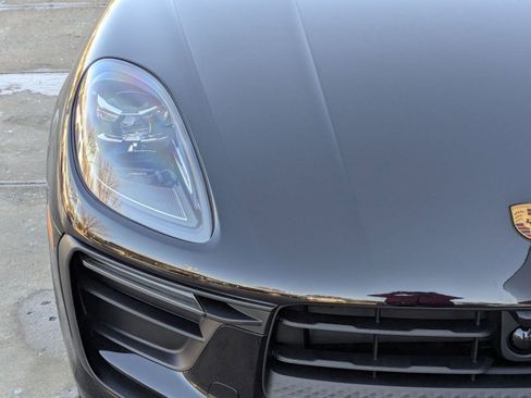 New 2026 Porsche Macan image 12