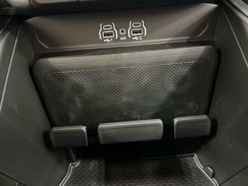 Used 2026 RAM 1500 Express AWD/4WD image 36