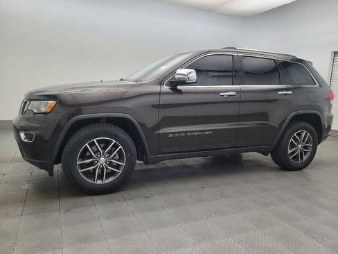 Used 2017 Jeep Grand Cherokee Limited image 2