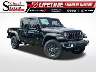 New 2026 Jeep Gladiator Sport