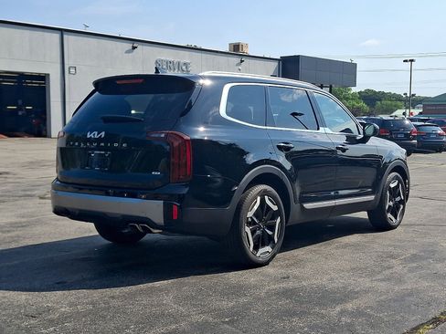 Used 2025 Kia Telluride S AWD/4WD image 6