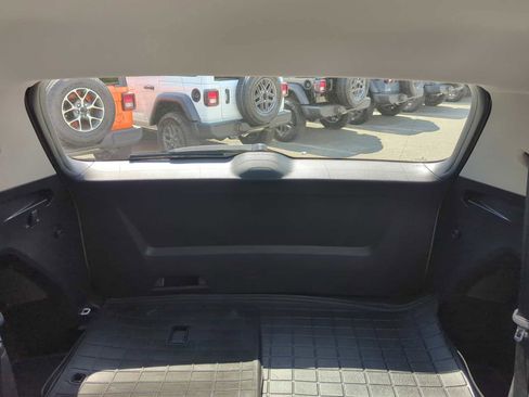 Used 2022 Volkswagen Atlas SEL AWD/4WD image 32