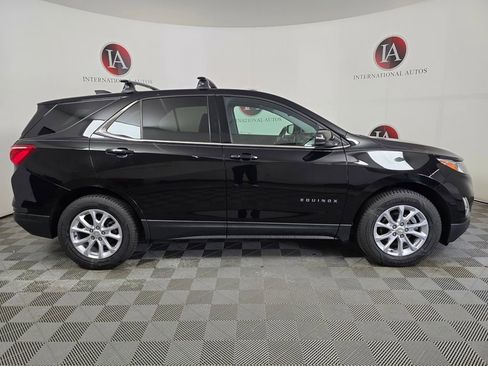 Used 2019 Chevrolet Equinox LT w/ Driver Convenience Package FWD image 3