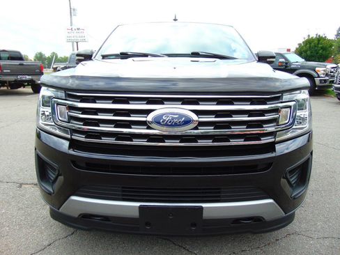 Used 2019 Ford Expedition Max XLT w/ Equipment Group 202A AWD/4WD image 3