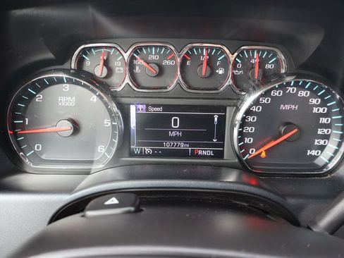 Used 2017 Chevrolet Silverado 1500 LT AWD/4WD image 26