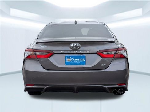 Used 2024 Toyota Camry SE image 5