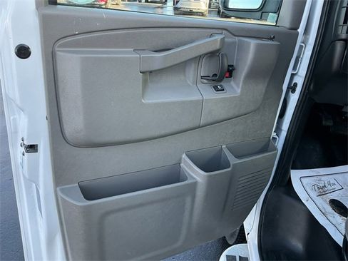 Used 2023 GMC Savana 2500 image 16