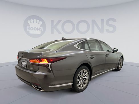 Used 2018 Lexus LS 500 w/ Accessory Package (Z2) image 5