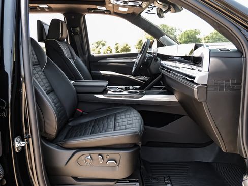 Used 2026 Cadillac Escalade V w/ LPO, Floor Liner Package AWD/4WD image 53