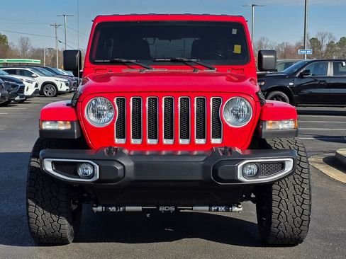 Used 2020 Jeep Wrangler Unlimited Sahara image 3