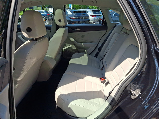 Used 2023 Volkswagen Jetta SE FWD image 16