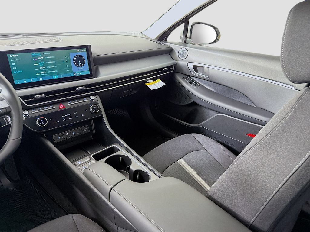 Used 2026 Hyundai Sonata SEL FWD image 25