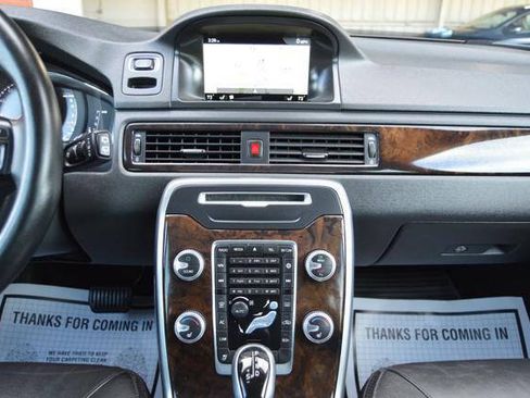 Used 2016 Volvo XC70 T5 Premier w/ Proximity Package FWD image 21