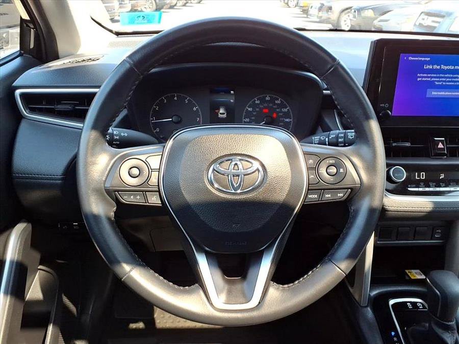 Used 2023 Toyota Corolla Cross LE w/ Moonroof Package AWD/4WD image 23