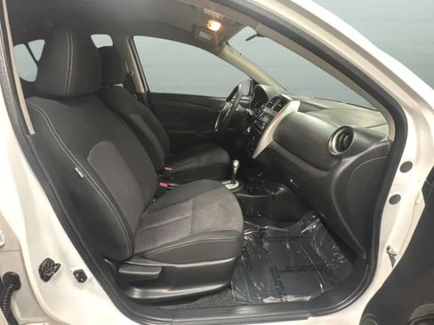 Used 2017 Nissan Versa SV FWD image 19