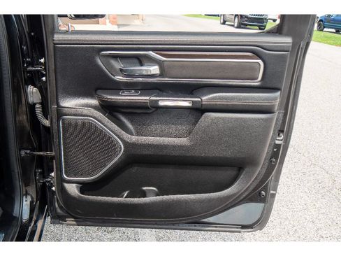 Used 2022 RAM 1500 Laramie AWD/4WD image 21