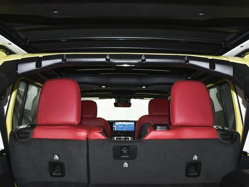 Used 2024 Jeep Wrangler Unlimited Rubicon 392 image 74