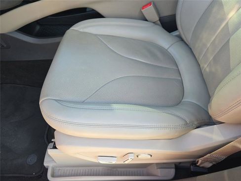 Used 2021 Lincoln Nautilus Reserve image 14