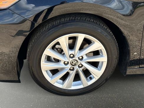 Used 2024 Toyota Camry LE w/ Convenience Package image 10