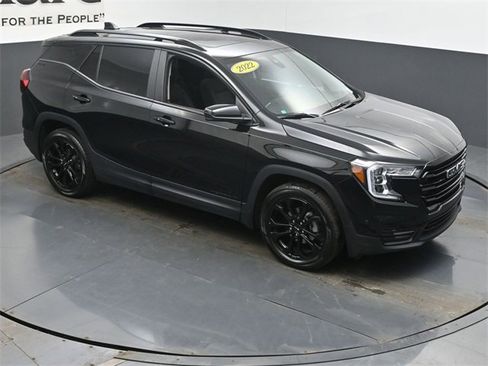 Used 2022 GMC Terrain SLE w/ Driver Convenience Package image 47