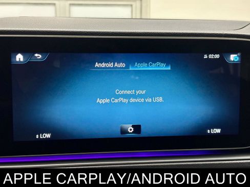 Used 2020 Mercedes-Benz GLE 450 4MATIC w/ MBUX Technology Package image 36