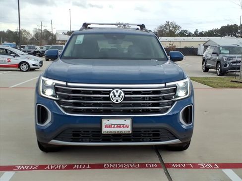 New 2026 Volkswagen Atlas SE FWD image 3