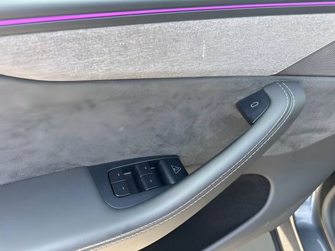 Used 2026 Tesla Model Y 2WD image 29