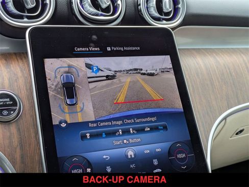 Used 2025 Mercedes-Benz GLC 300 GLC 300 image 26