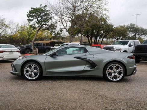 Used 2022 Chevrolet Corvette Stingray Preferred Conv w/ 2LT image 2