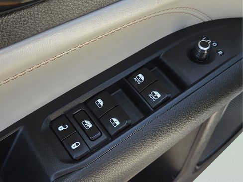 Used 2024 Jeep Compass Limited AWD/4WD image 14